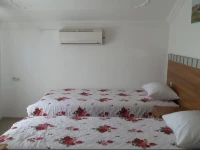 Cicekli Bahce Evleri