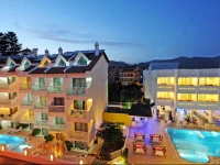 Blue Palace Apart Hotel