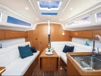 Sailing Yacht Bavaria 33 