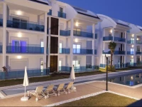 Side Aqua Garden Residence