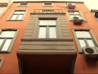 ST Hill Family Suites