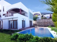 Important Group Villas - Torba