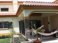 Casa em AzeitГЈo