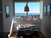 Cascais centrally located sea view apartment