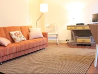 Blue House - Bica Yellow Tram