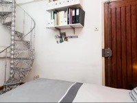 Columbano Bordalo Apartment