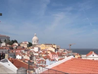 Courtyard House in Alfama