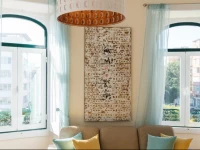 Feels Like Home - Bright Central Apartment