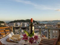 GraГ§a - Castle | Lisbon Cheese & Wine Apartments