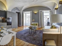 Lisbon Downtown Lovers Praca da Figueira