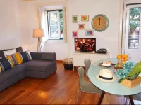 Lisbon Flores Typical