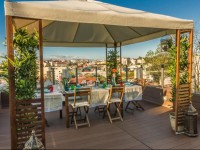 Lisbon4Real: Taipas Apartment