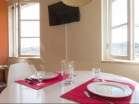 Mouraria with a view at the center