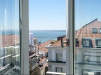 Portuguese Living Chiado One