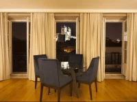 Flores Village Hotel & Spa