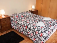 Ana & JosГ© Be Happy Flat