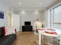 Make Yourself At Home - Porto