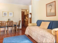 The Porto Concierge - Portrait Studio