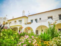 Residencia Quinta do PoГ§o Guesthouse