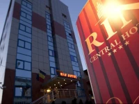 RIN Central Hotel
