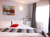 Domino 2BD Apartment Unirii Square