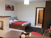 Studio D- RedBed Self-Catering Apartments