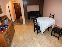 Atheneum Victoria Center Apartment