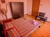 Studio Old Town House of Parliament View