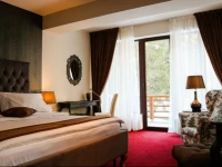 Oblique - Forest & Spa