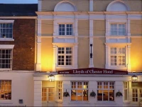 Lloyds of Chester 3*