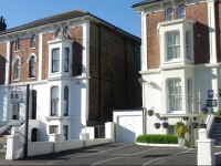 Maison Dieu Guest House