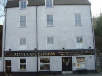 Hostel Alma & Cafe Express