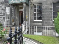 Ashlyn Guest House 4*