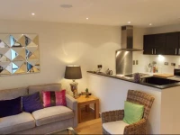 Violet Bank Apartment New Town