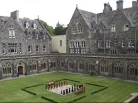 Torr Apartments - Highland Club