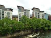 Stunning West End & Hydro Penthouse
