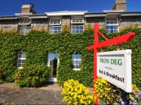 Fron Deg Guest House