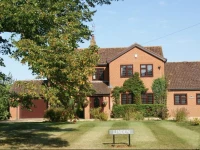 Linden Bed & Breakfast 4*