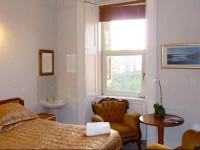 Castle Viewpoint Bed and Breakfast 3*