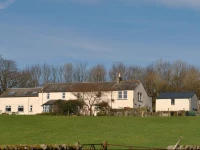 Airds Farmhouse Bed and Breakfast