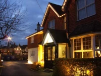 Corner House Hotel Gatwick