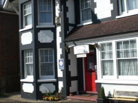 Melville Lodge Gatwick 3*