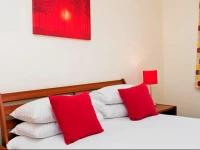 Your Space Apartments - Market Rise