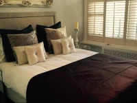 The Kensington Queen