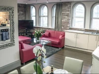 Base Serviced Apartments - Sir Thomas Street 4*