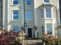 Min y Don Guest House 4*