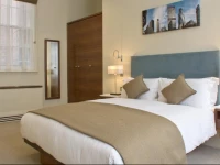 Suffolk Lane Apartment by BridgeStreet