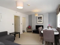 Bond Street Apartments