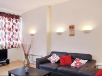 Chand Apartments - London Bridge