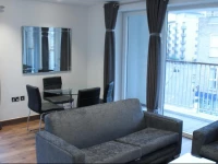 House of MoLi - Shoreditch Square 2